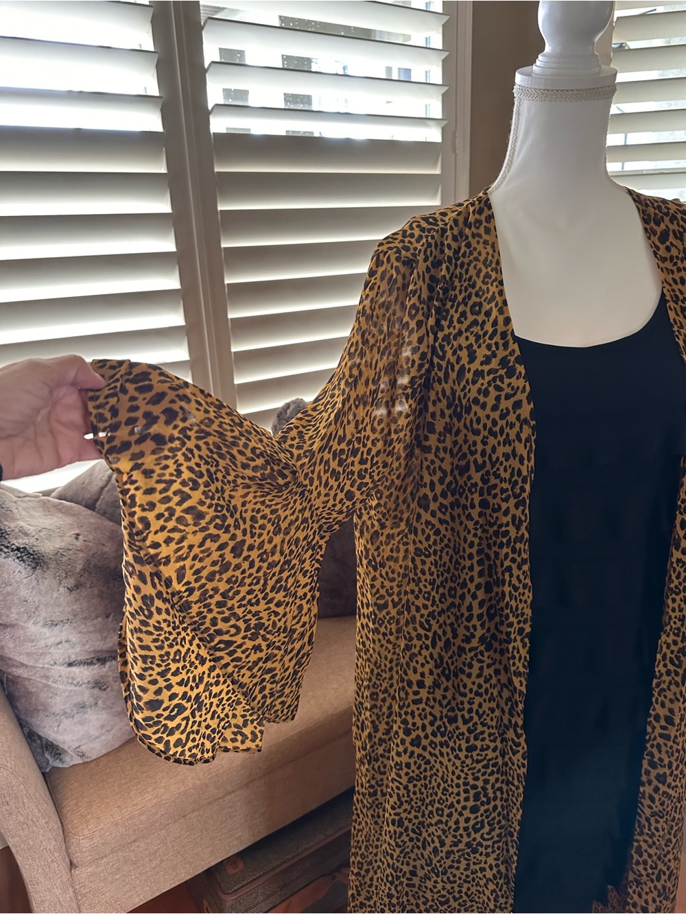 Umgee 2 Sheer Cardigans - Picture 2 of 8